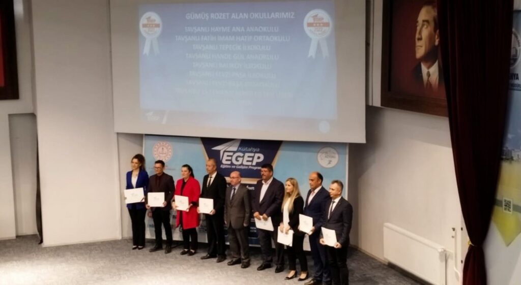 Hi̇sarcıkta 3 Okula “Gümüş Rozet”