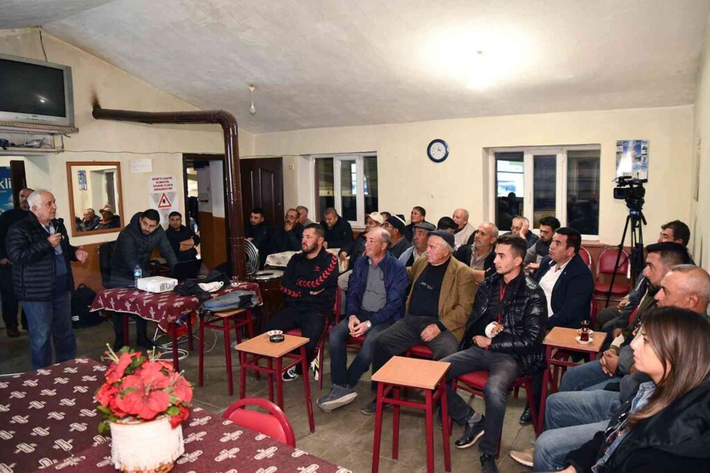 İkli̇m Sözcüleri̇ Üreti̇ci̇lere İkli̇m Deği̇şi̇kli̇ği̇ni̇ Anlatıyor