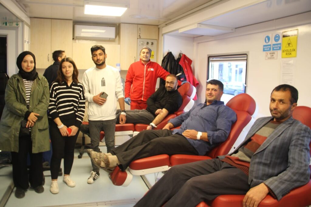 Kan Bağışına Yoğun İlgi̇