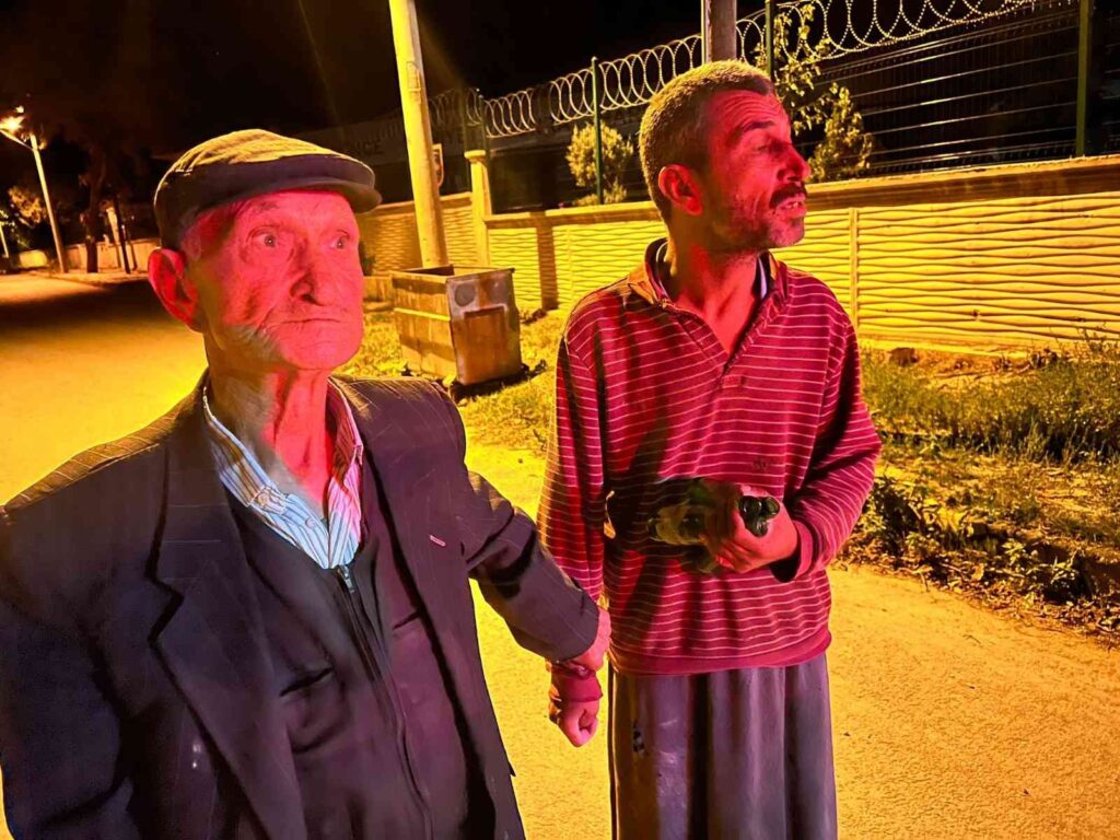 Kaybolan Zi̇hi̇nsel Engelli̇ Genç Adamı Jandarma Buldu