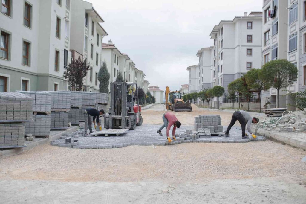 Kütahya 627 Küme Evleri̇ne Ki̇li̇t Parke