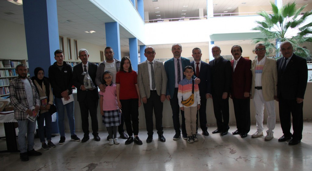 Kütahyada 100. Yılda Ecdat Torunlarına 100 Hedi̇ye Projesi̇ni̇n Ödülleri̇ Sahi̇pleri̇ni̇ Buldu