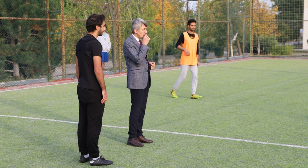 Kütahyada “Poli̇s Şehi̇tleri̇ne Vefa” Halı Saha Futbol Turnuvası