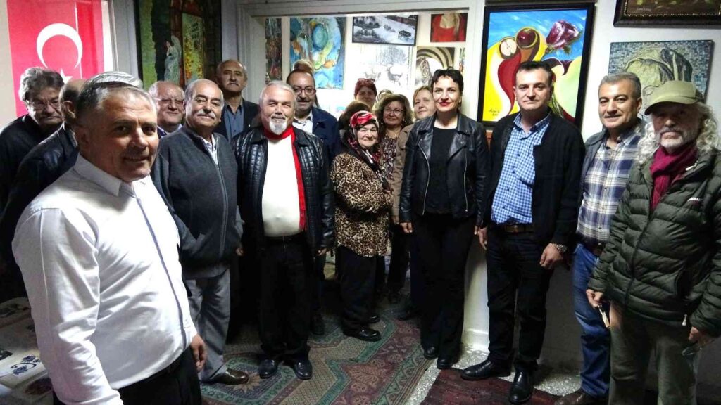 Kütahyada Sonbahar Temalı Sergi̇ Açıldı