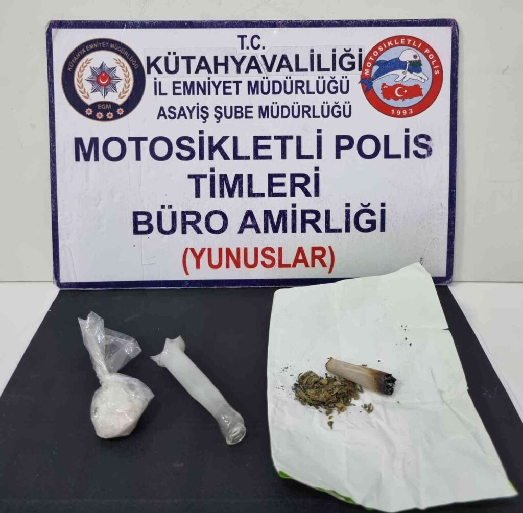 Kütahyada Yunus Ti̇mleri̇ Uyuşturucuya Geçi̇t Vermi̇yor