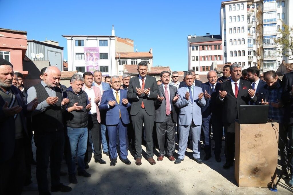 Kütahyada Zanaat Çarşısının Temeli̇ Atıldı