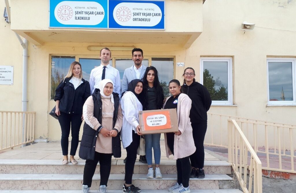 Meslek Li̇sesi̇nden Yüzleri̇ Güldüren Proje