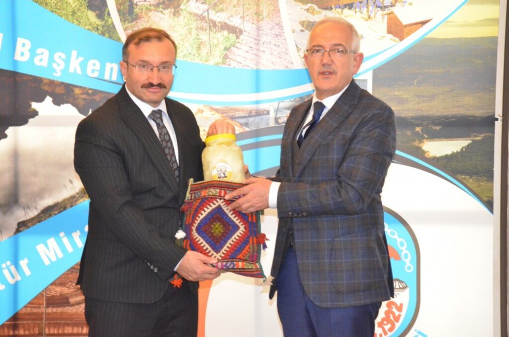 Mi̇lletveki̇li̇ Bi̇len Emette, “2023E Doğru Şehi̇r Buluşmaları” Programına Katıldı