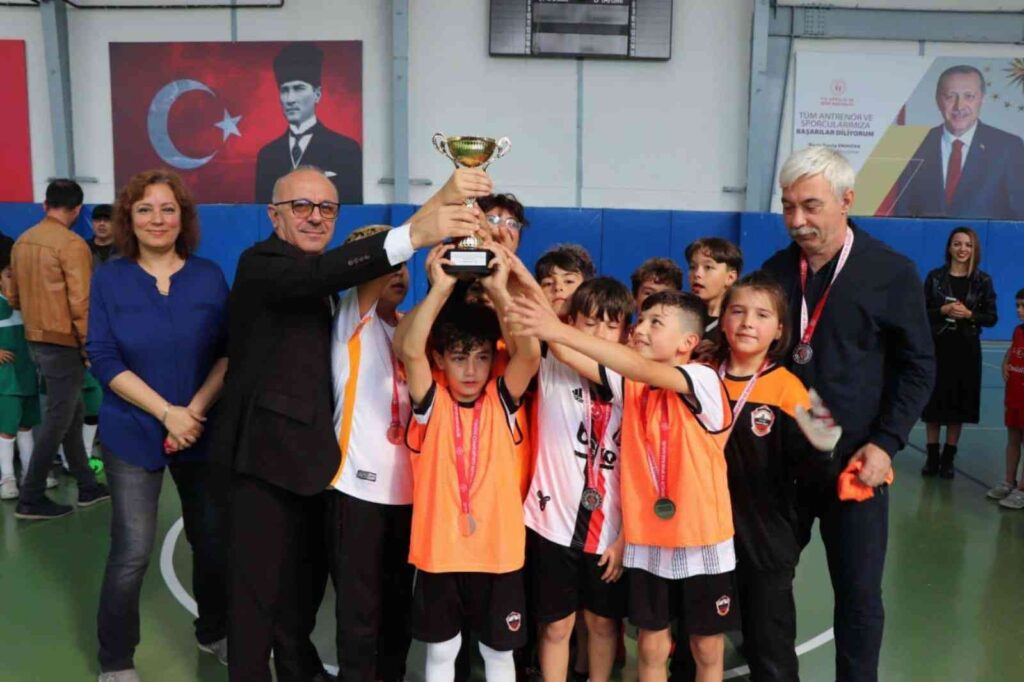 “Okulda Maç Var” Müsabakaları Sona Erdi̇