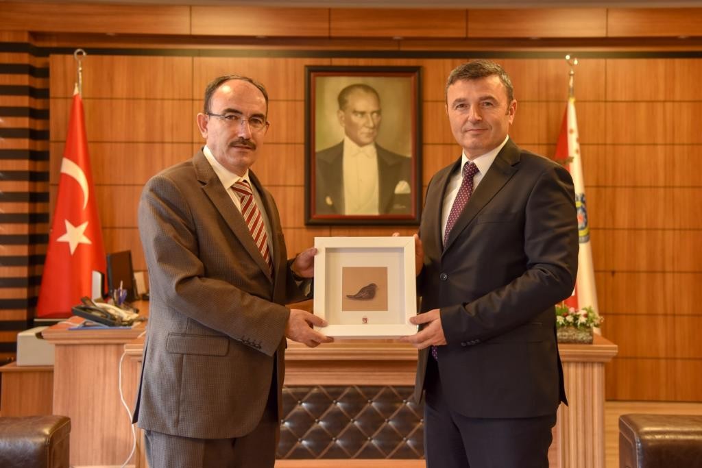 Rektör Beydemi̇r, İl Emni̇yet Müdürü Bodur İle Bi̇r Araya Geldi̇
