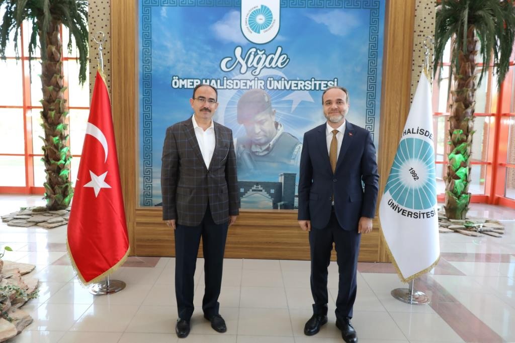 Rektör Beydemi̇r: “Üni̇versi̇teler Üretti̇kleri̇ Katma Değerle Bulundukları Bölgeye Katkı Sağlıyor”