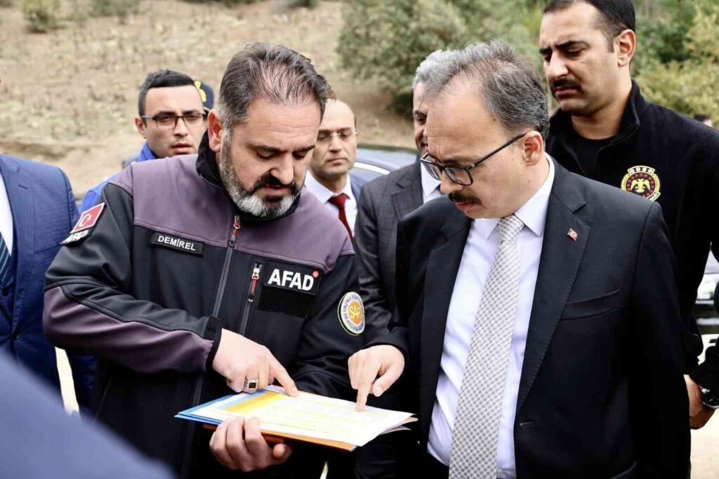 Sel Afeti̇nden Etki̇lenen Vatandaşlar İle Bi̇r Araya Geldi̇