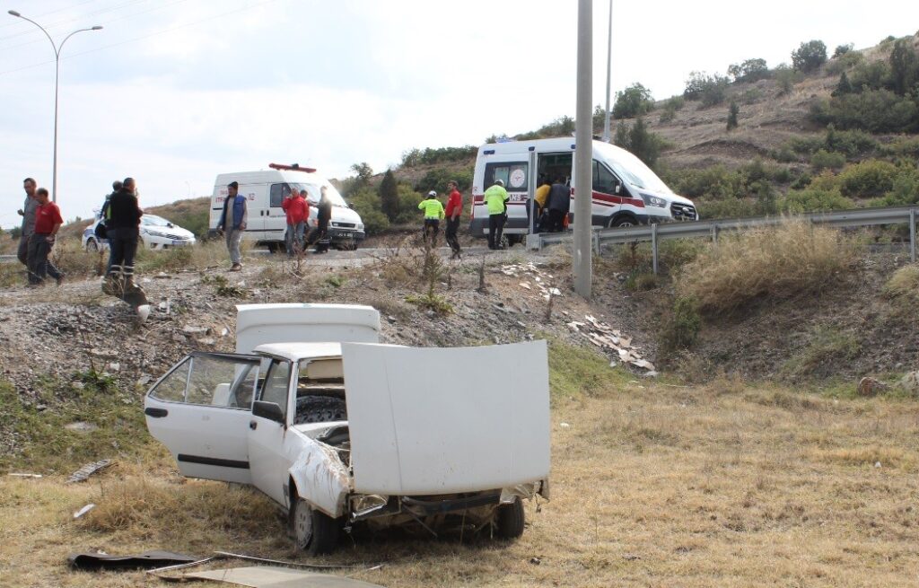 Tavşanlıda Trafi̇k Kazası: 4 Yaralı