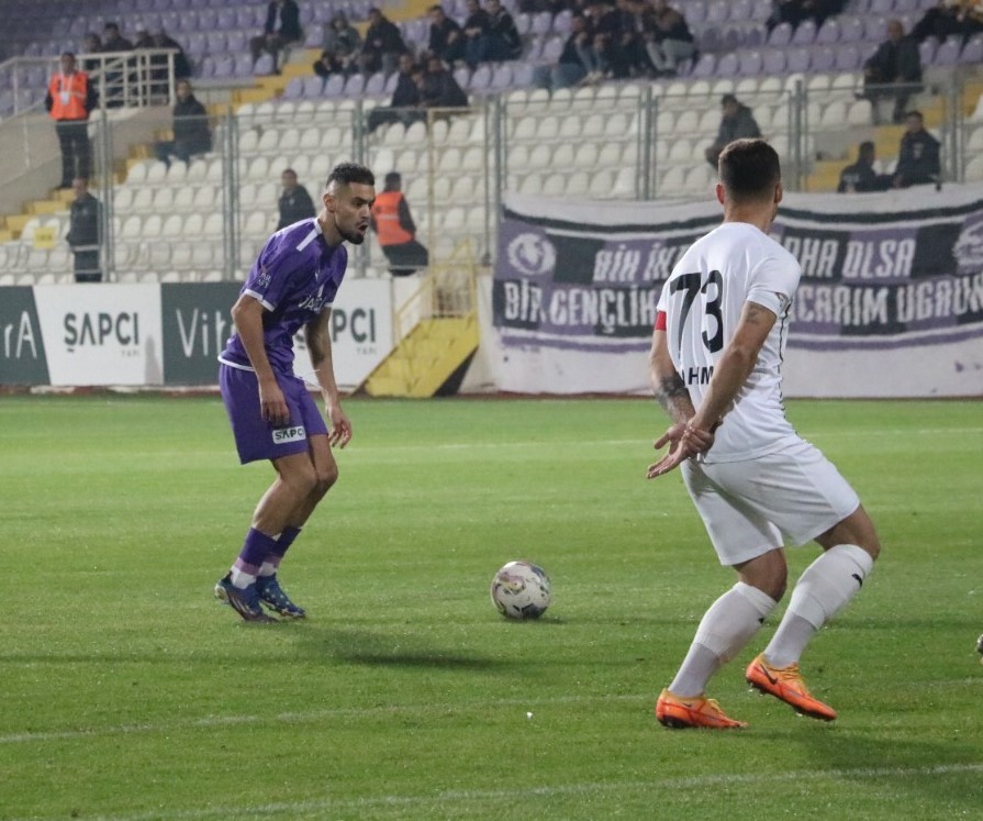 Tff 2. Li̇g: Afyonspor: 1 – Bayburt Özel İdare Spor: 0