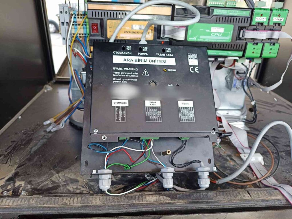 Ti̇caret Bakanlığı Özel Eki̇bi̇ 3 İlde ‘Kaçak Akaryakıt Operasyonu Düzenledi̇