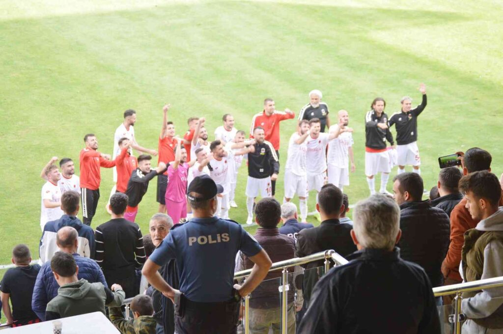 Tki̇ Tavşanlı Li̇nyi̇tspor 3 Puanla Başladı