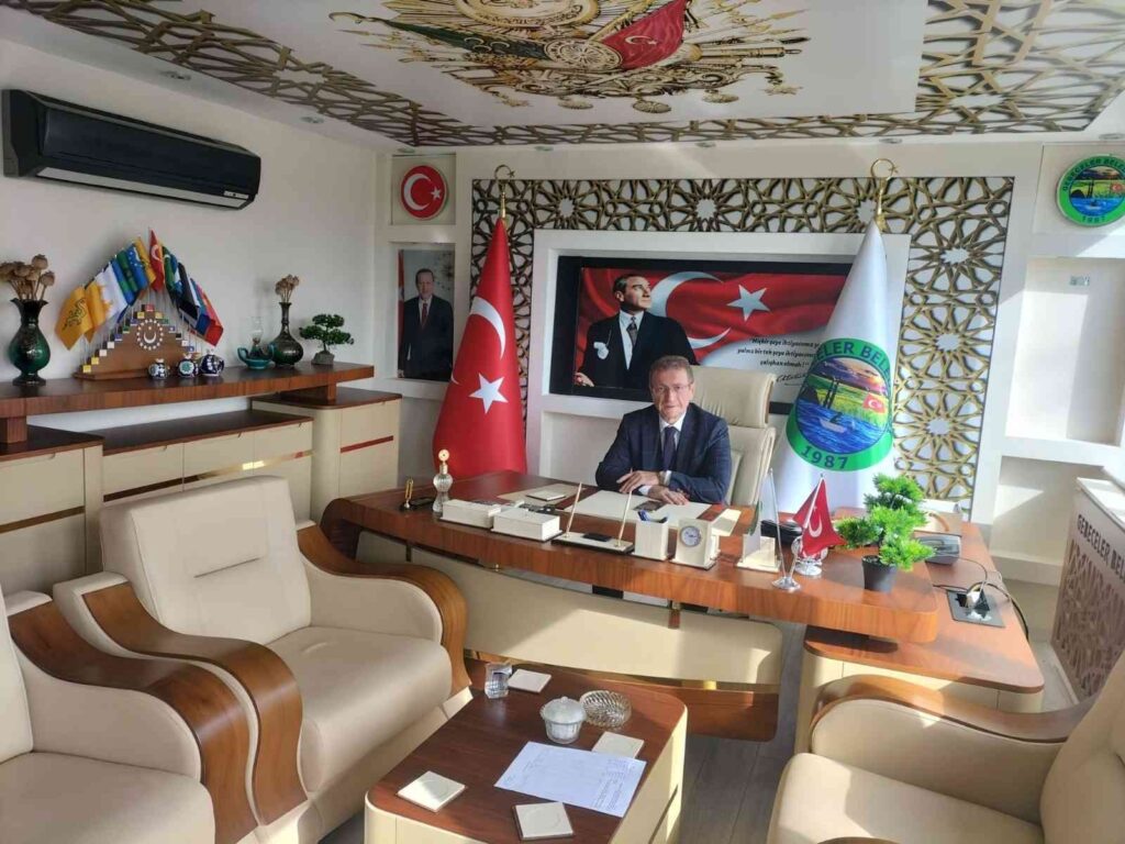 Vali̇ Yardımcısı Beledi̇yeye Kayyum Olarak Atandı