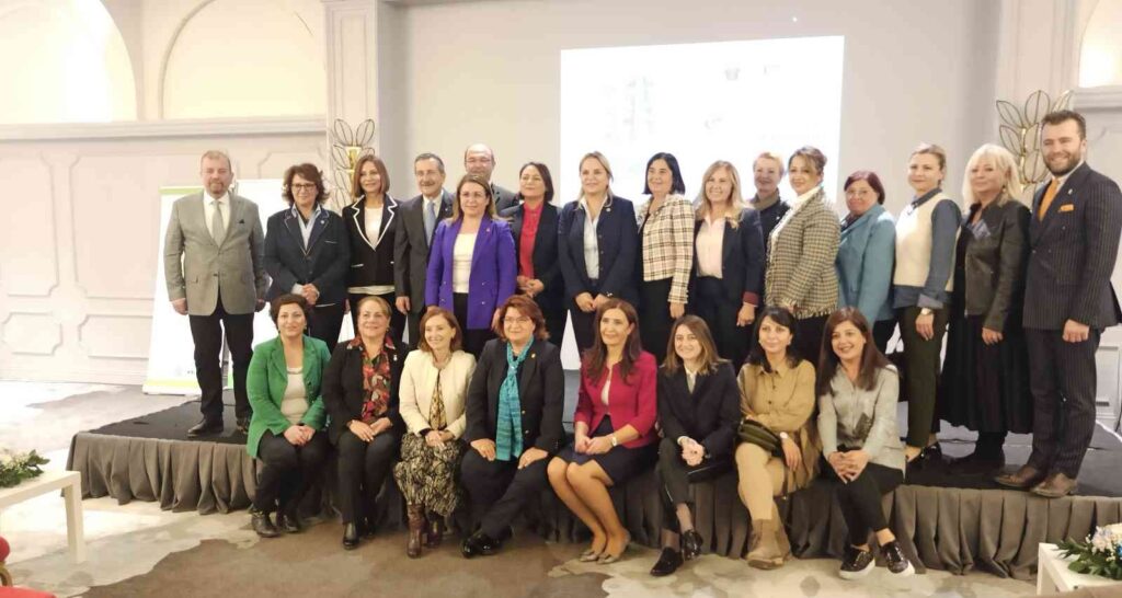 “18, Yolları Açan Kadınlar” Kısa Belgesel Fi̇lmi̇ Gösteri̇mi̇ Ve Söyleşi̇ Etki̇nli̇ği̇ Gerçekleşti̇