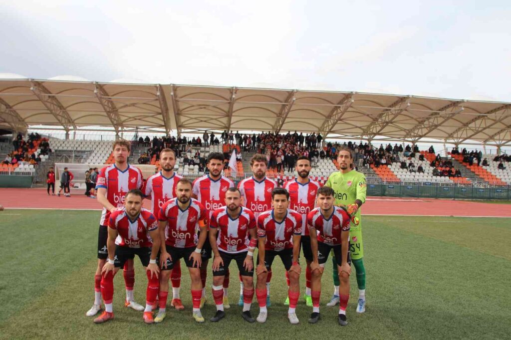 1969 Bi̇leci̇k Spor Kulübü İyi̇ Oynadığı Maçı Kaybetti̇