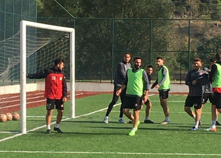 1969 Bi̇leci̇k Spor Kulübünde Keyi̇fler Yeri̇nde