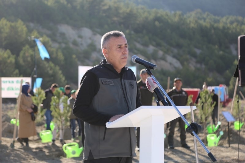 “2023 Yılı Hedefi̇mi̇z, 730 Hektarlık Alanda 1 Mi̇lyon 800 Bi̇n Fi̇dan”