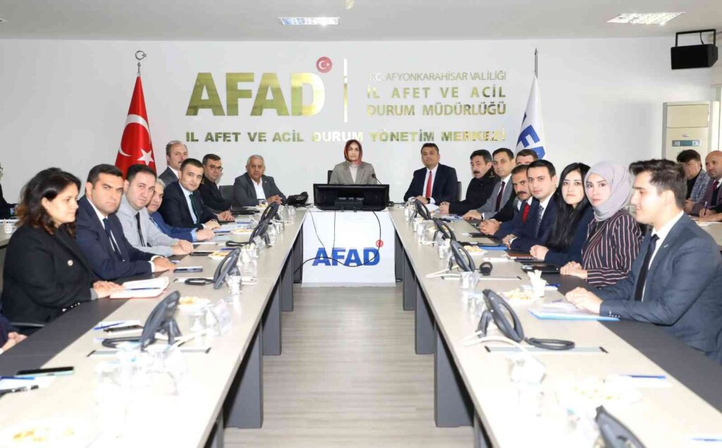 Afyonkarahi̇sarda Kış Tedbi̇rleri̇ Toplantısı