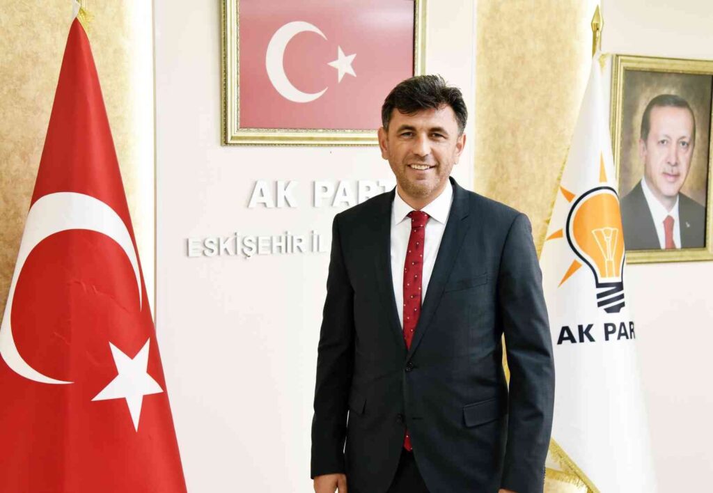 Ak Parti̇ Eski̇şehi̇rde 3. Dönem Teşki̇lat Akademi̇si̇ Programları Devam Edi̇yor