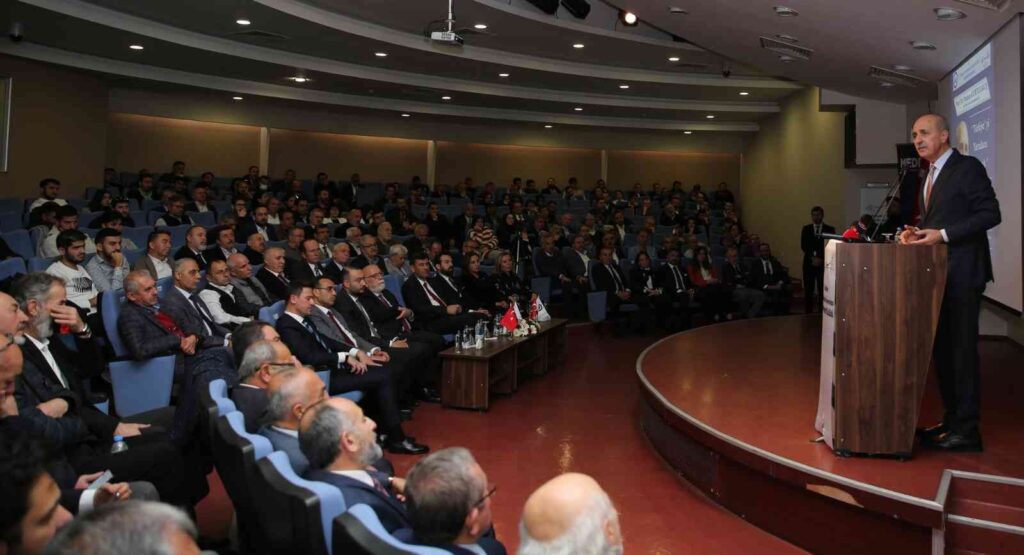 Ak Parti̇ Genel Başkanveki̇li̇ Prof. Dr. Numan Kurtulmuş Esogü Öğrenci̇leri̇ İle Buluştu