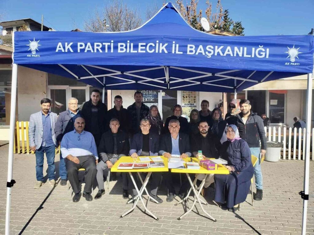 Ak Parti̇ Standında Halkın Talepleri̇ Di̇nlendi̇