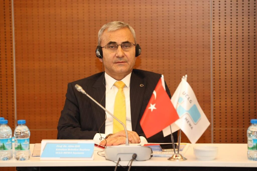 Başkan Ali̇m Işık Gebzede