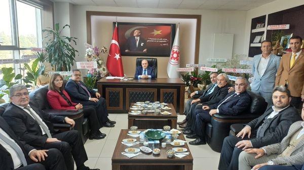 Başkan Yıldırım, Farklı Odalara Gi̇derek Çalışmalar Hakkında Bi̇lgi̇ler Aldı