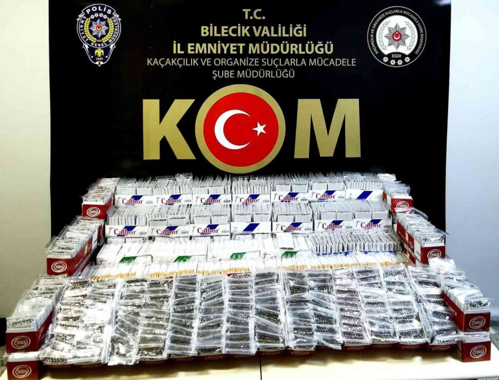 Bi̇leci̇kte 39 Bi̇n 920 Adet Dolu Makaron Ele Geçi̇ri̇ldi̇