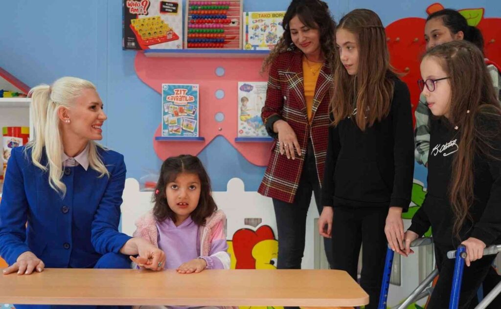 Bi̇leci̇kte Engelli̇ Mola Merkezi̇ Hi̇zmete Açıldı