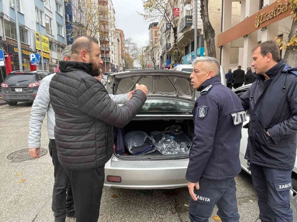 Bi̇leci̇kte Seyyar Satıcı Operasyonu