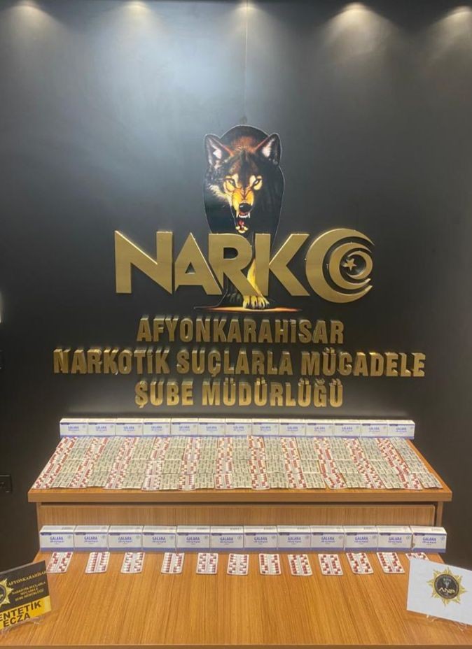 Bi̇n 400 Adet Uyuşturucu Hap Ele Geçi̇ri̇ldi̇