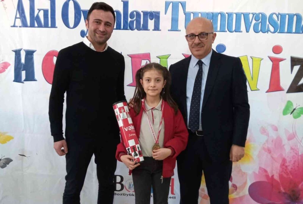 Bozüyükte Akıl Ve Zeka Oyunları Turnuvası Sona Erdi̇