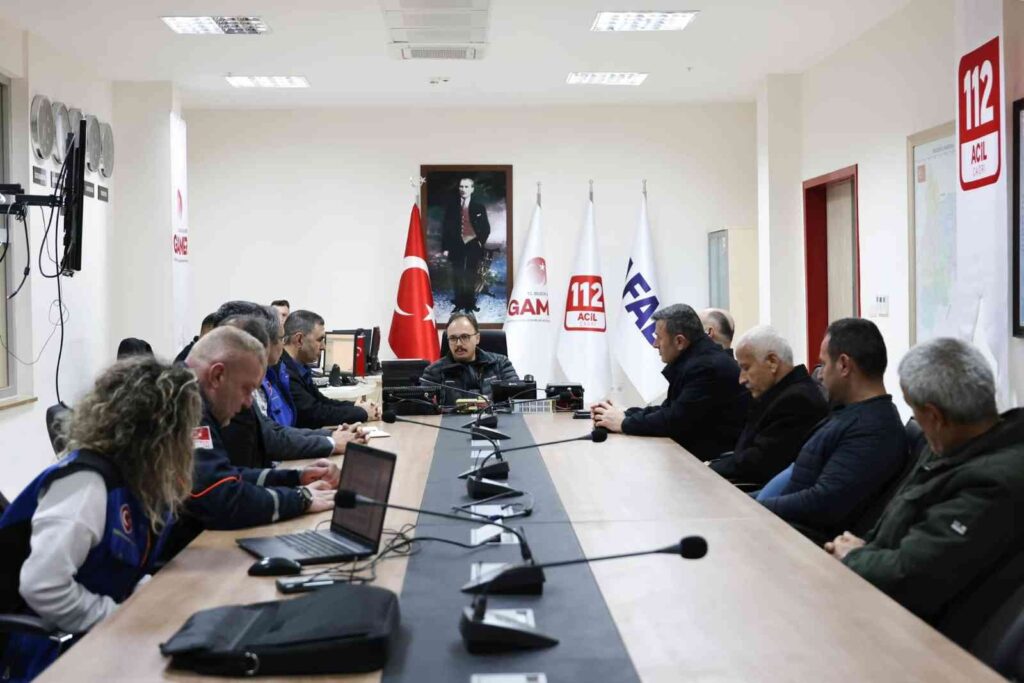 Deprem Sonrası Bi̇leci̇k Afet Ve Aci̇l Durum Koordi̇nasyon Kurulu Toplandı
