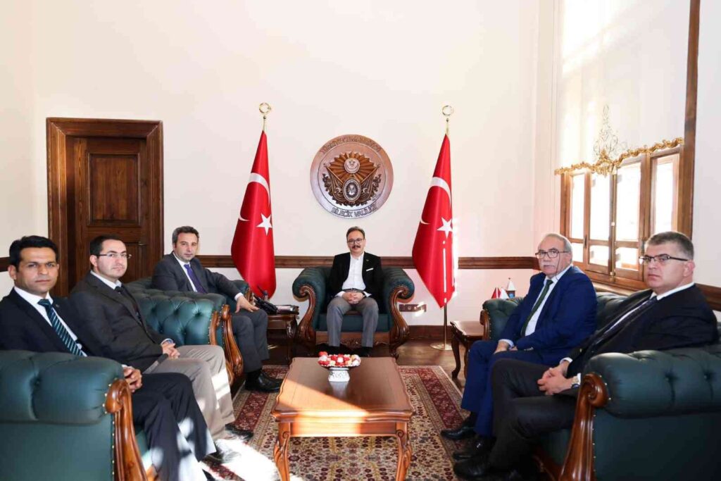 Dsi̇ni̇n Kentteki̇ Yatırımları Görüşüldü