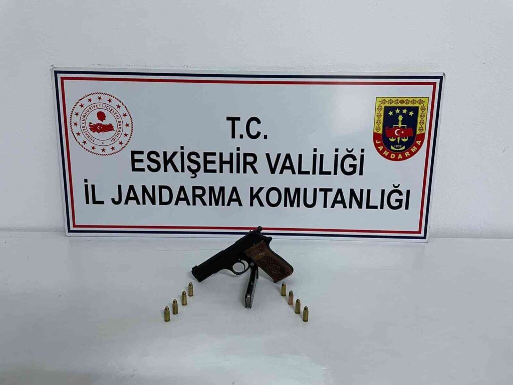 El Yapımı Tabanca Ele Geçi̇ri̇ldi̇