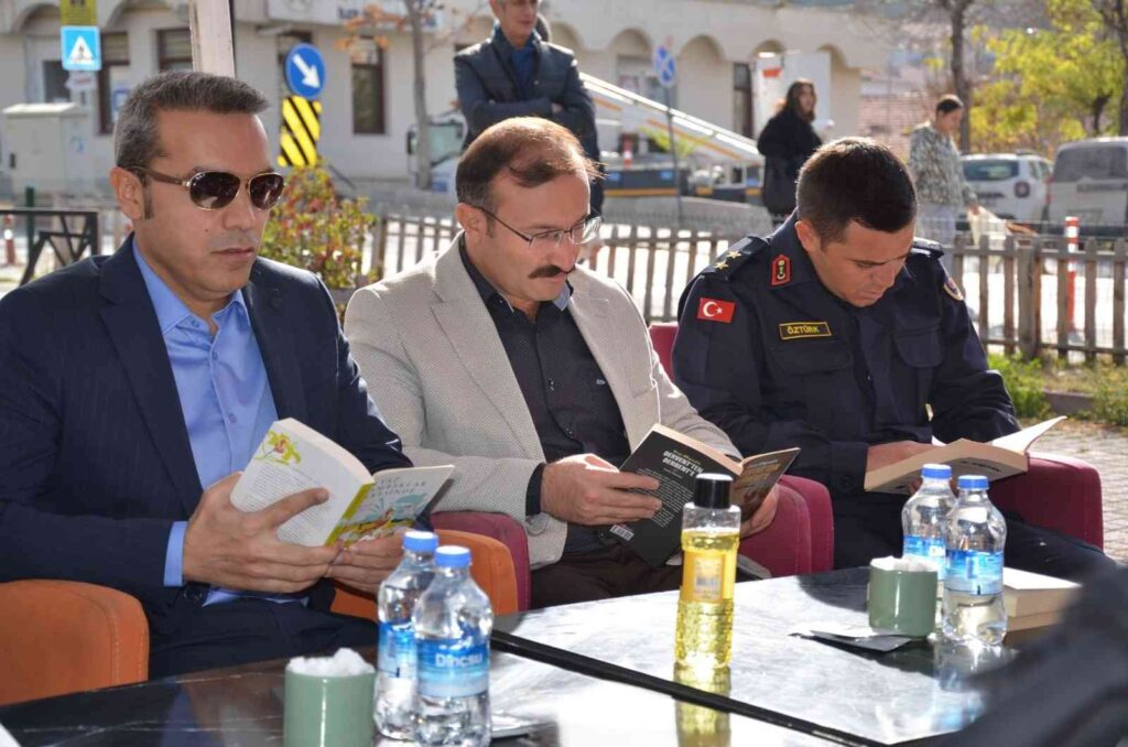 Emette Ki̇tap Okuma Etki̇nli̇ği̇