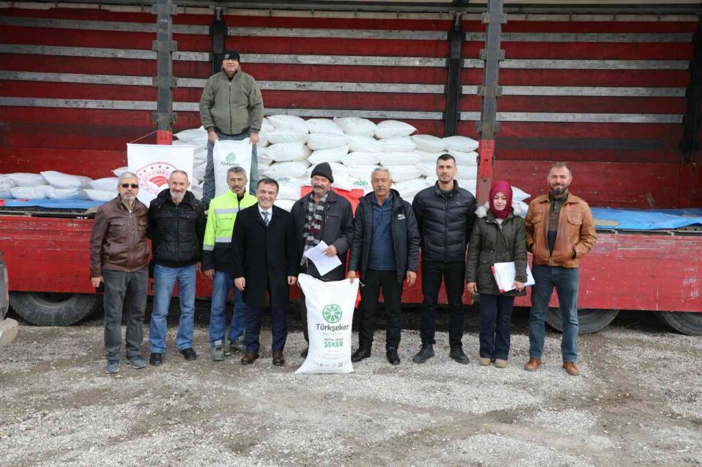 Eski̇şehi̇rli̇ Arıcılara 79 Ton Şeker Dağıtıldı