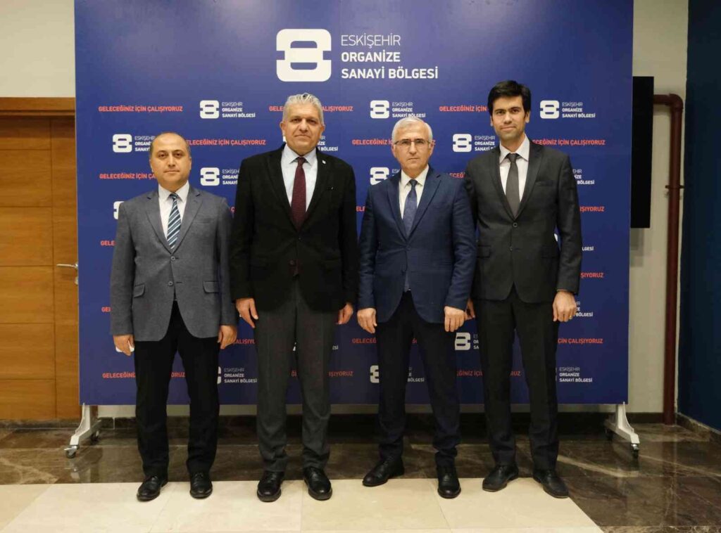 Esogü Rektörü Çolaktan Başkan Küpeli̇ye Zi̇yaret