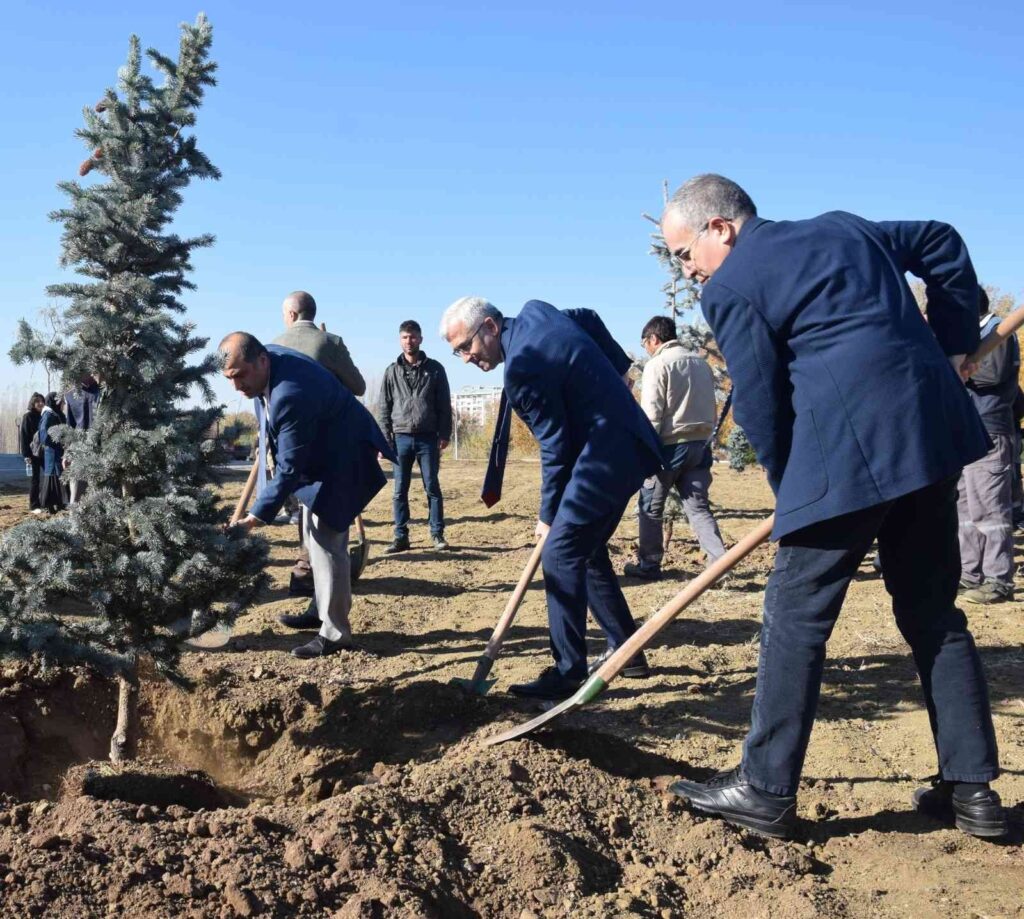 Esogüde Mi̇lli̇ Ağaçlandırma Günü Kutlandı