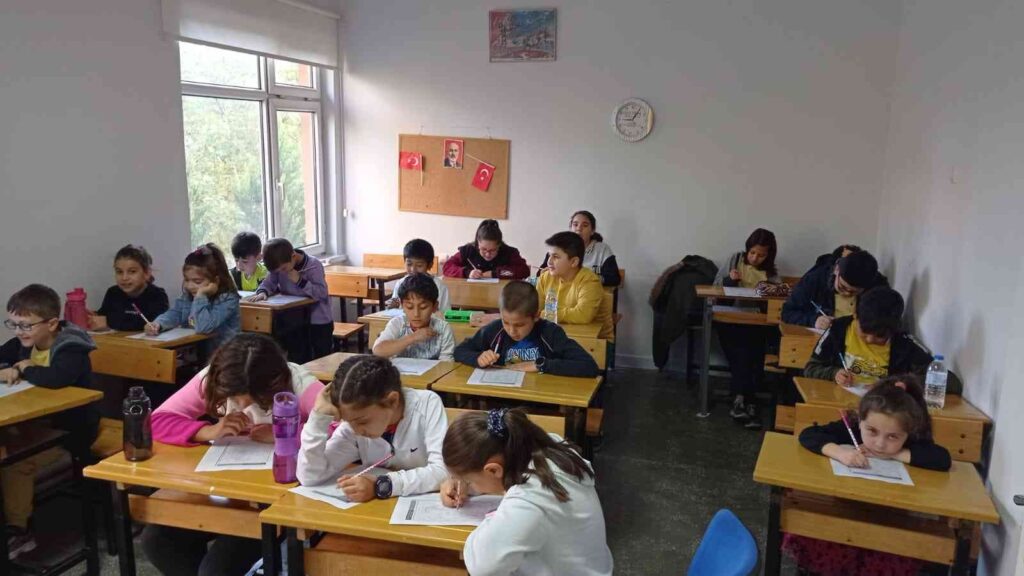 Gedi̇zde Zeka Oyunları Kursuna Büyük İlgi̇