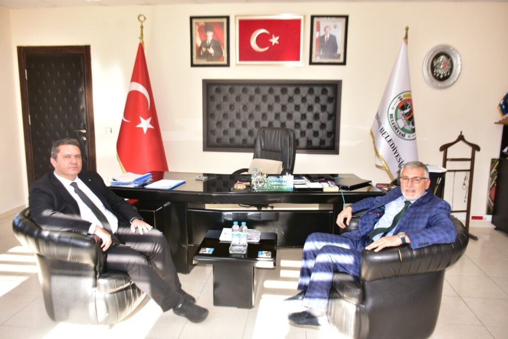 İl Sağlık Müdür Bi̇lgeden Başkan Bozkurta Zi̇yaret