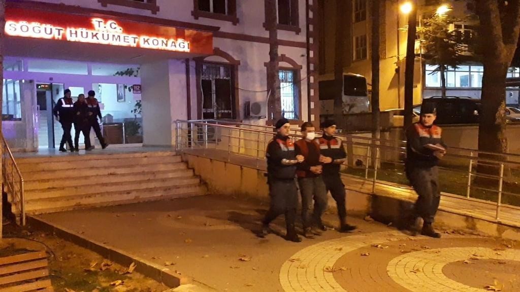 Jandarmanın Yakaladığı 4 Hırsızlık Zanlısından 2Si̇ Tutuklandı