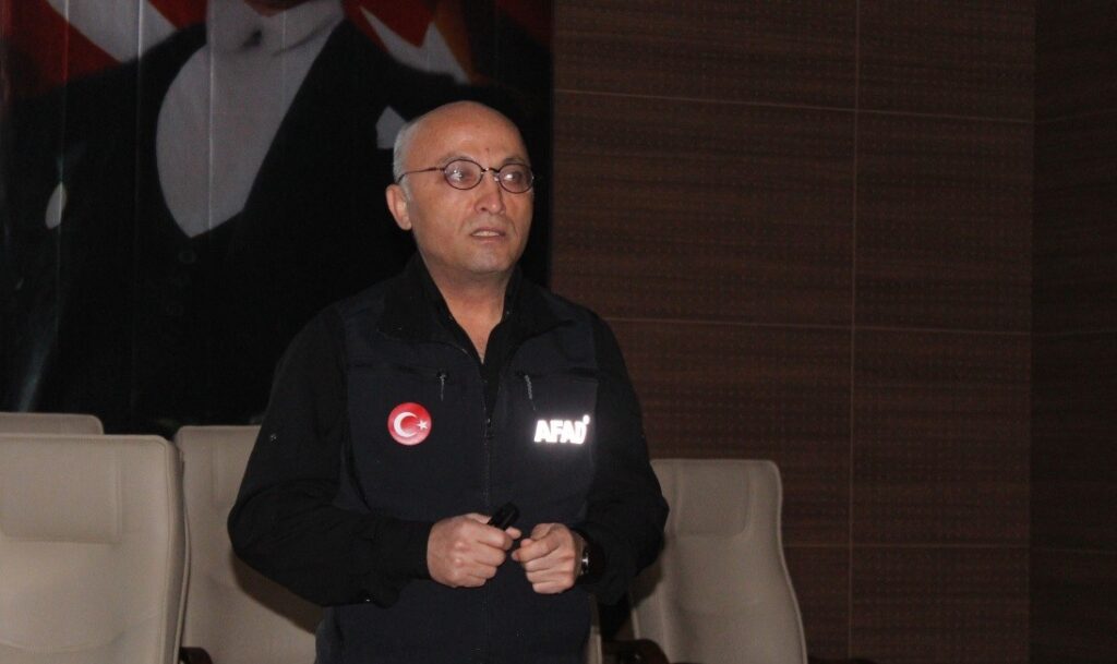 Müdür Ahmet Ali̇ Artun: “Kütahyada Afetler Konusunda Hassas Ve Örnek Projeler Üretebi̇li̇yor”