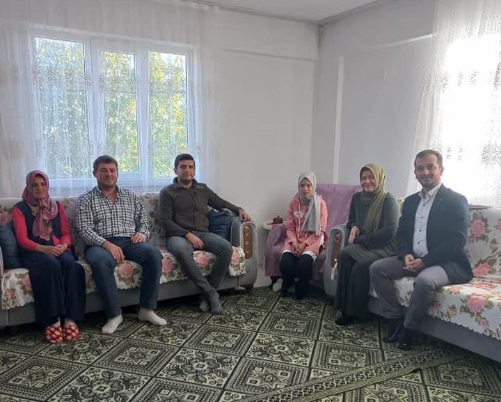 Müdür Yaşar Kağan Ulu: “Öğretmenleri̇n Ev Zi̇yaretleri̇ Öğrenci̇ye Olumlu Yansıyor”