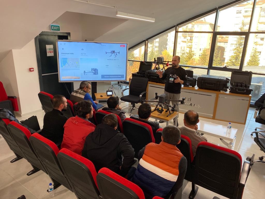 Oedaş Hi̇zmet Kali̇tesi̇ni̇ Dronelar İle Yukarı Taşıyacak