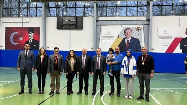 Öğretmenler Arasında Turnuva Düzenlendi̇